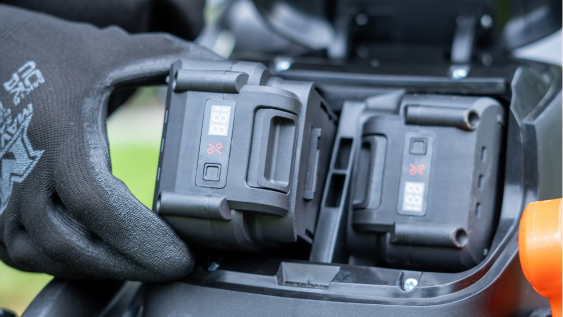 Batteries & Chargeurs CR20 (20V)