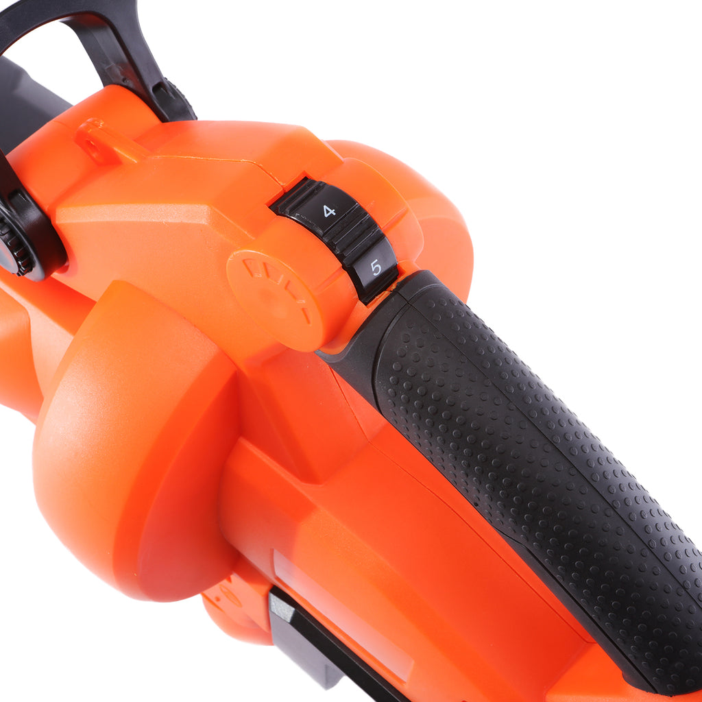 Aspirateur souffleur broyeur Yard Force LB C20 : commande sur le carter.